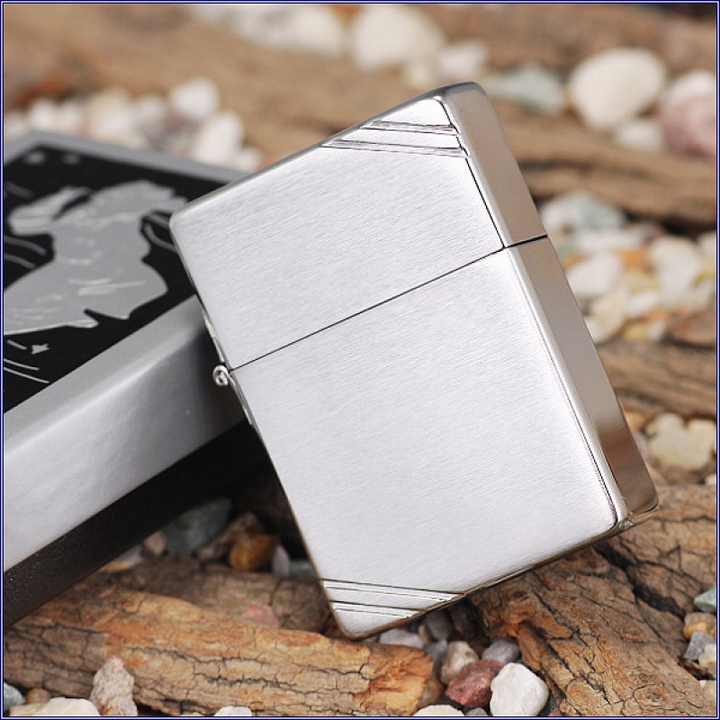 Bật lửa Replica đơn giản, sang trọng được cung cấp bởi ZiPPO Đắk Nông